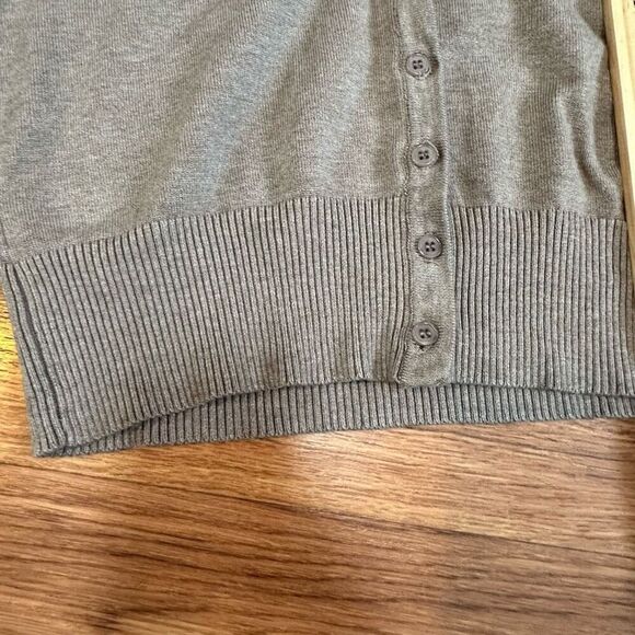 Danibe button down tan cardigan sweater size Large - Picture 11 of 13